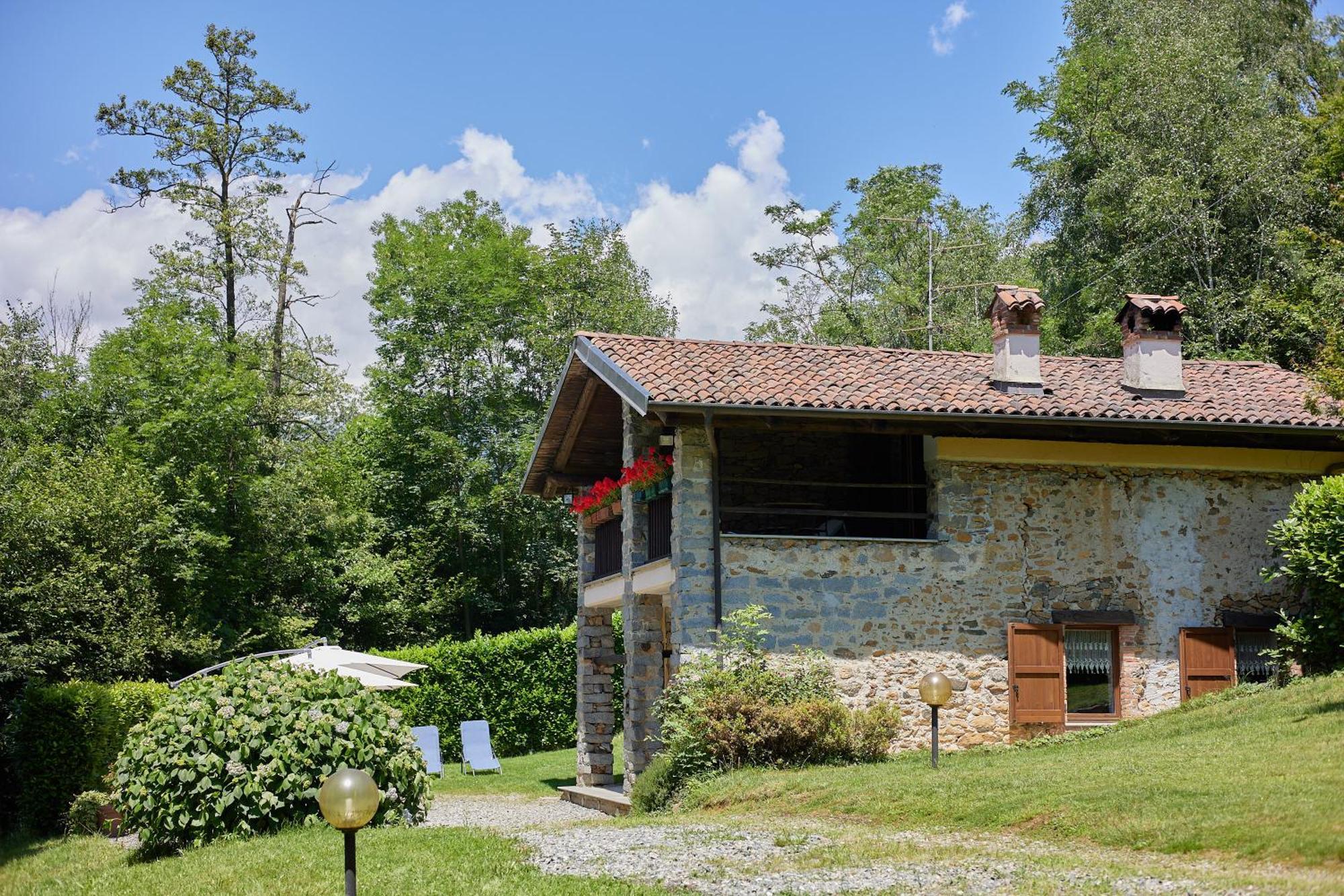 Villetta Con Giardino ⭑⭑⭑⭑⭑ - Wifi, Dogs Allowed Biella Kültér fotó